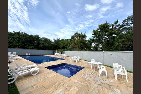 Apartamento à venda com 50m², 2 quartos e 1 vaga Apartamento à venda com 50m², 2 quartos e 1 vagaÁrea comum - Piscina