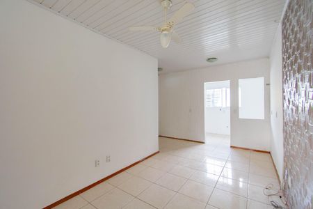Casa à venda com 75m², 1 quarto e 1 vaga Casa à venda com 75m², 1 quarto e 1 vagaSala