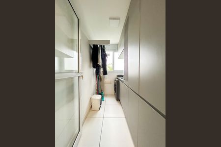 Apartamento à venda com 66m², 2 quartos e 2 vagas Apartamento à venda com 66m², 2 quartos e 2 vagasÁrea de Serviço