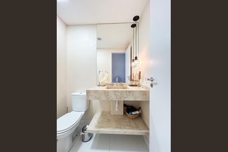 Apartamento à venda com 66m², 2 quartos e 2 vagas Apartamento à venda com 66m², 2 quartos e 2 vagasBanheiro