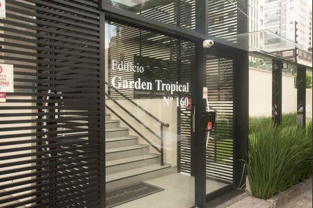 Apartamento à venda com 96m², 3 quartos e 2 vagasFachada e Portaria