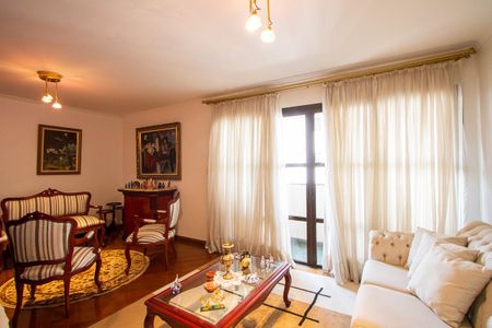 Apartamento à venda com 180m², 3 quartos e 3 vagasSala