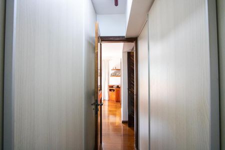 Apartamento à venda com 180m², 3 quartos e 3 vagasCloset do quarto 1