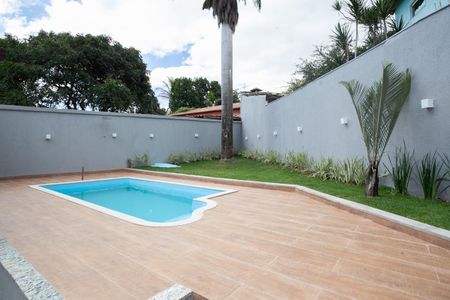Casa à venda com 600m², 3 quartos e 5 vagasPiscina