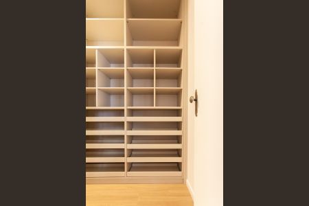 Casa à venda com 600m², 3 quartos e 5 vagasCloset da suíte 1