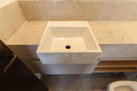 Casa à venda com 600m², 3 quartos e 5 vagasLavabo 2