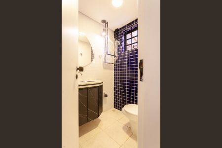 Casa à venda com 600m², 3 quartos e 5 vagasLavabo 1