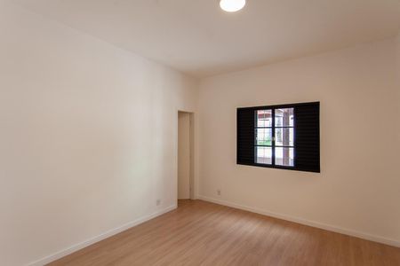 Casa à venda com 600m², 3 quartos e 5 vagasSuíte 1