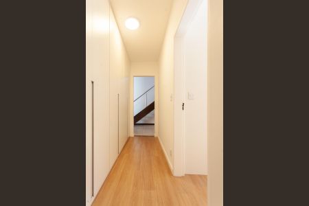 Casa à venda com 600m², 3 quartos e 5 vagasCorredor