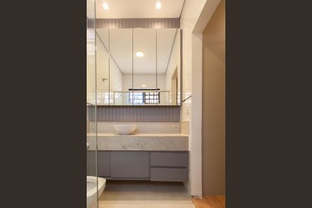 Casa à venda com 600m², 3 quartos e 5 vagasBanheiro da Suíte 1