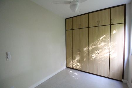 Apartamento à venda com 47m², 2 quartos e 1 vagaQuarto 2