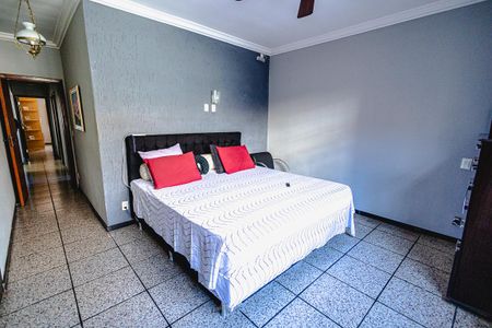 Casa para alugar com 315m², 4 quartos e 6 vagas Casa para alugar com 315m², 4 quartos e 6 vagasSuíte