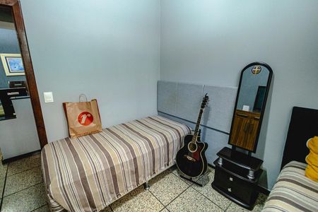 Casa para alugar com 315m², 4 quartos e 6 vagas Casa para alugar com 315m², 4 quartos e 6 vagasQuarto 2