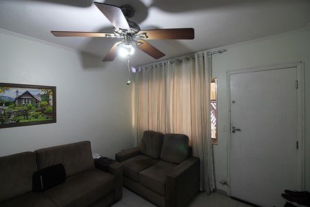 Casa à venda com 94m², 2 quartos e 1 vagaSala