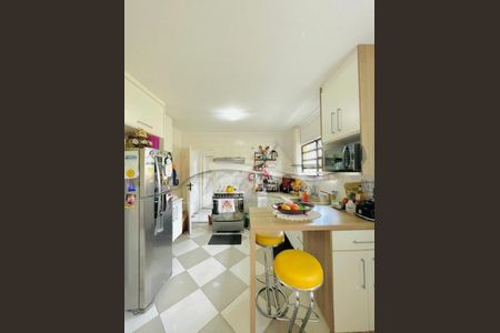 Casa à venda com 168m², 5 quartos e 4 vagas