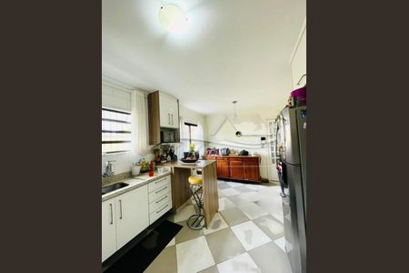 Casa à venda com 168m², 5 quartos e 4 vagas