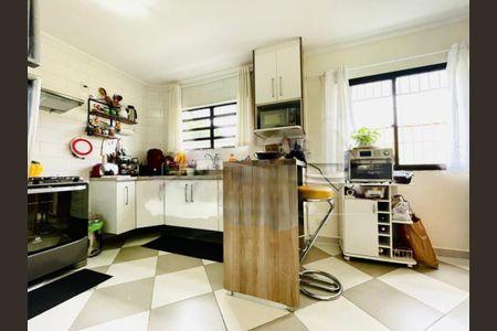 Casa à venda com 168m², 5 quartos e 4 vagas