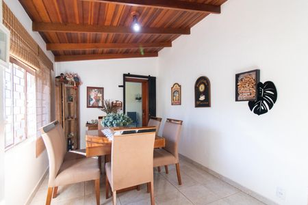 Casa à venda com 180m², 3 quartos e 3 vagasCozinha