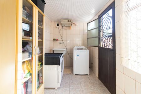 Casa à venda com 180m², 3 quartos e 3 vagasÁrea de Serviço