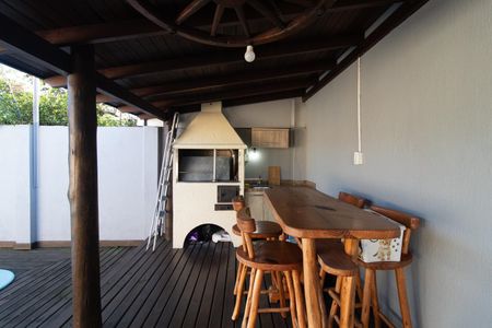 Casa à venda com 180m², 3 quartos e 3 vagasChurrasqueira