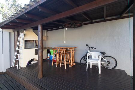 Casa à venda com 180m², 3 quartos e 3 vagasChurrasqueira