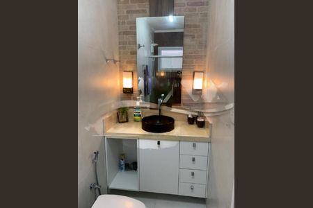 Casa à venda com 4 quartos, 300m² em Cursino, São Paulo