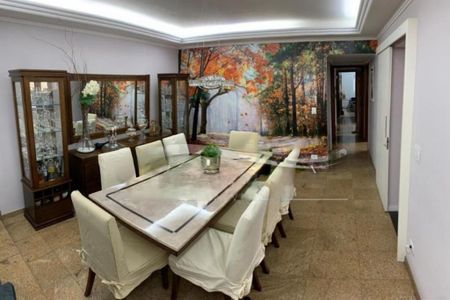 Casa à venda com 4 quartos, 300m² em Cursino, São Paulo
