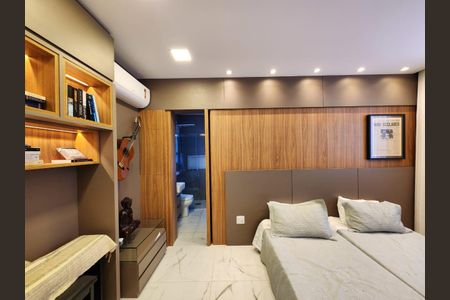 Apartamento à venda com 200m², 4 quartos e 4 vagasQuarto Suíte 2