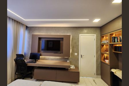 Apartamento à venda com 200m², 4 quartos e 4 vagasQuarto Suíte 2