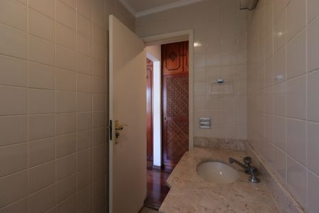 Apartamento à venda com 136m², 2 quartos e 3 vagasBanheiro da Suíte