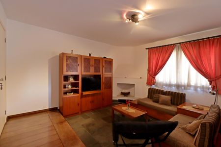 Apartamento à venda com 136m², 2 quartos e 3 vagasSala