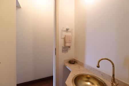 Apartamento à venda com 136m², 2 quartos e 3 vagasLavabo