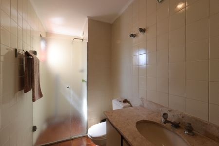 Apartamento à venda com 136m², 2 quartos e 3 vagasBanheiro Social