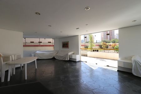 Apartamento à venda com 136m², 2 quartos e 3 vagasÁrea Comum - Salão de Festa