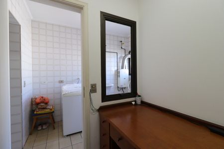 Apartamento à venda com 136m², 2 quartos e 3 vagasEscritório