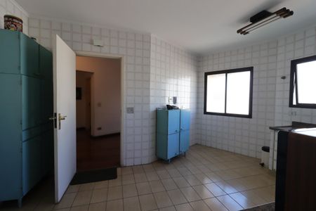 Apartamento à venda com 136m², 2 quartos e 3 vagasCozinha