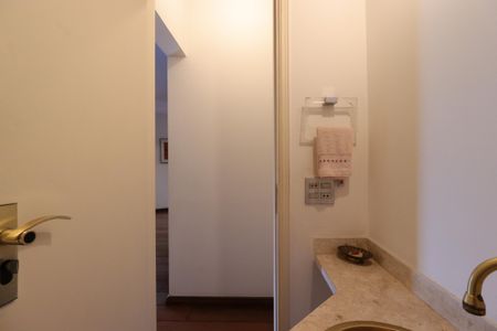 Apartamento à venda com 136m², 2 quartos e 3 vagasLavabo