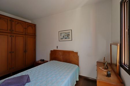 Apartamento à venda com 136m², 2 quartos e 3 vagasQuarto