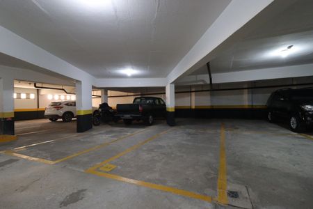 Apartamento à venda com 136m², 2 quartos e 3 vagasÁrea Comum - Estacionamento