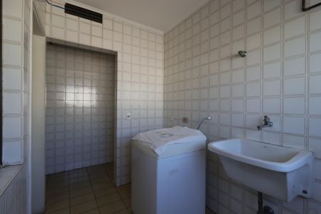 Apartamento à venda com 136m², 2 quartos e 3 vagasÁrea de Serviço