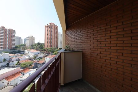 Apartamento à venda com 136m², 2 quartos e 3 vagasSacada da Sala 