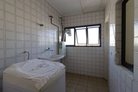 Apartamento à venda com 136m², 2 quartos e 3 vagasÁrea de Serviço