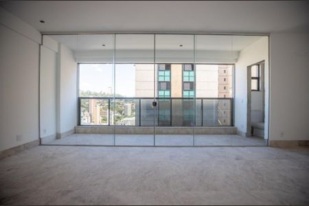 Apartamento à venda com 131m², 4 quartos e 4 vagasSala 