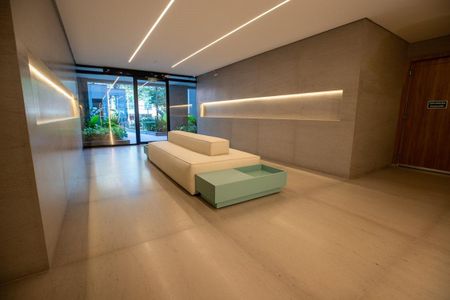 Apartamento à venda com 131m², 4 quartos e 4 vagasHall de entrada 