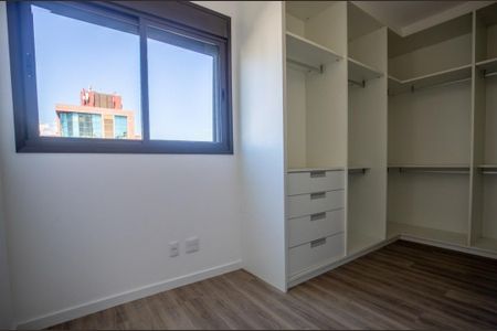 Apartamento à venda com 131m², 4 quartos e 4 vagasQuarto Suíte 1
