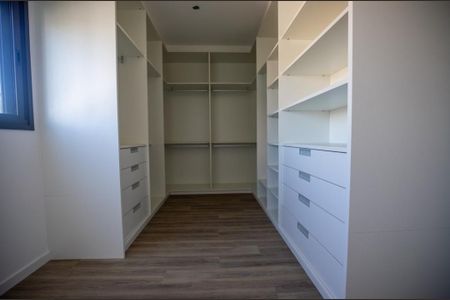 Apartamento à venda com 131m², 4 quartos e 4 vagasCloset 
