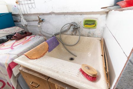 Casa à venda com 200m², 7 quartos e 2 vagas Casa à venda com 200m², 7 quartos e 2 vagasCasa 01 - Área de Serviço