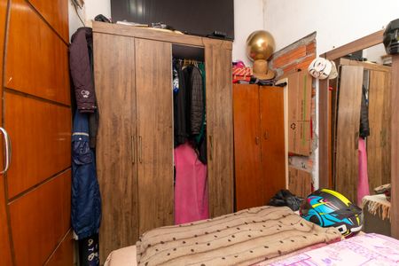 Casa à venda com 200m², 7 quartos e 2 vagas Casa à venda com 200m², 7 quartos e 2 vagasCasa 03 - Quarto 2