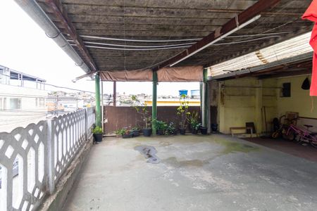 Casa à venda com 200m², 7 quartos e 2 vagas Casa à venda com 200m², 7 quartos e 2 vagasSacada