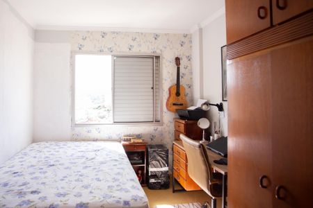 Apartamento à venda com 71m², 2 quartos e 1 vagaQuarto 2